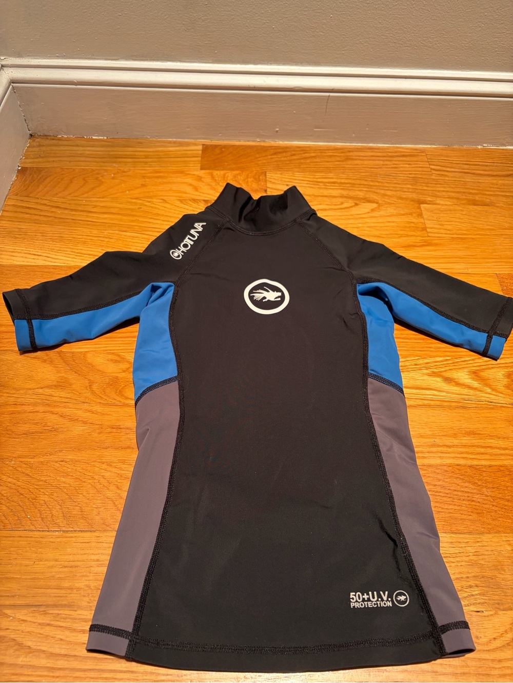 Hotuna Black & Blue UV Rash Guard